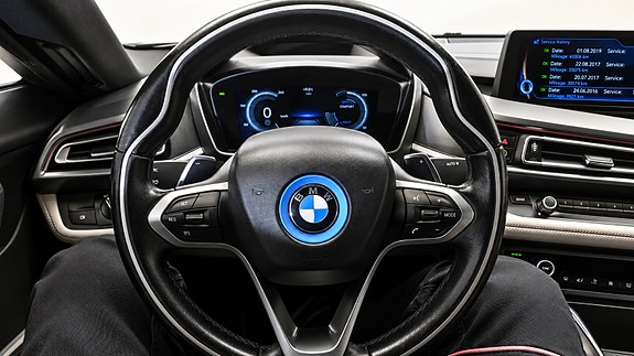 BMW i8 10 of 19