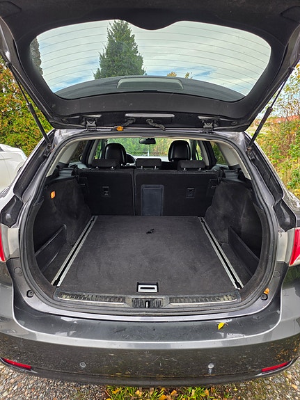 Toyota Avensis 10 of 15