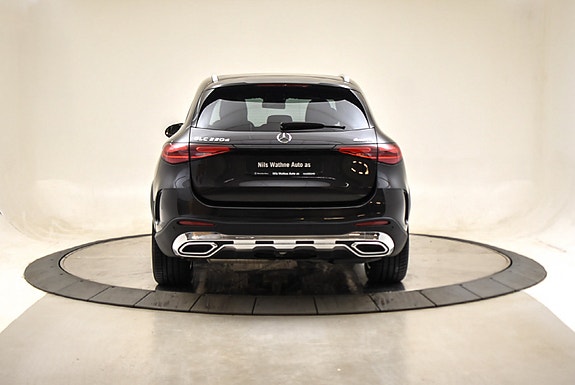 Mercedes-Benz GLC220 d 4 of 28