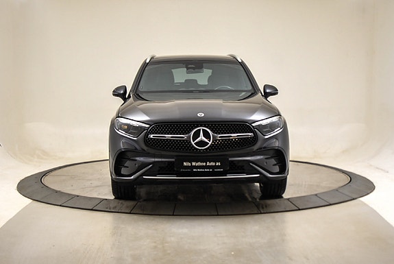 Mercedes-Benz GLC220 d 3 of 28