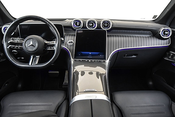 Mercedes-Benz GLC220 d 28 of 28