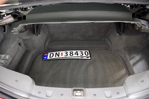 Mercedes-Benz SL500 13 of 23