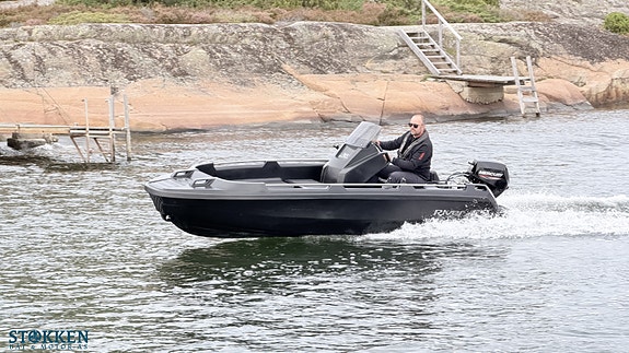 River 460 XR - Mercury 10hk (20hk) - Kartplotter 15 of 17