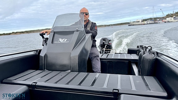 River 460 XR - Mercury 10hk (20hk) - Kartplotter 10 of 17