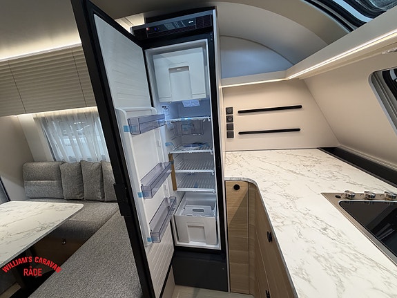 Adria ADORA 613 HT /Endebad /Alde /Enkle senger 13 of 21
