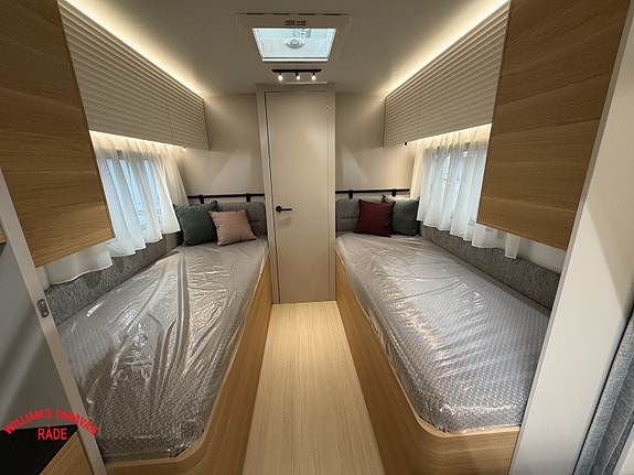 Adria ADORA 613 HT /Endebad /Alde /Enkle senger 15 of 21