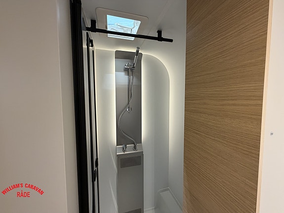 Adria ADORA 613 HT /Endebad /Alde /Enkle senger 19 of 21