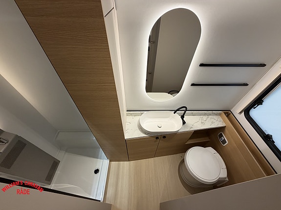 Adria ADORA 613 HT /Endebad /Alde /Enkle senger 18 of 21