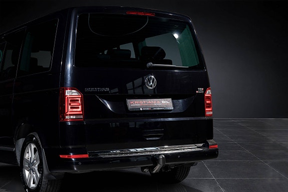 Volkswagen Multivan 6 of 30