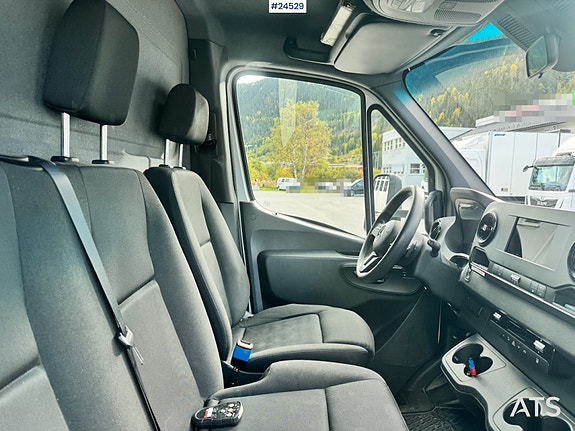 Mercedes-Benz Sprinter 4x4 Skapbil – 8 Pallers 15 of 16