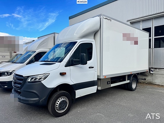 Mercedes-Benz Sprinter 4x4 Skapbil – 8 Pallers 2 of 16