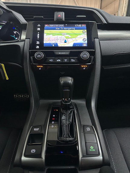Honda Civic 26 of 30