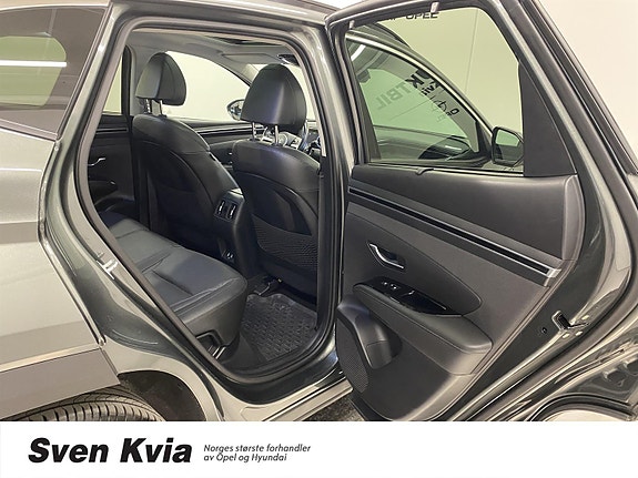 Hyundai Tucson 30 of 30