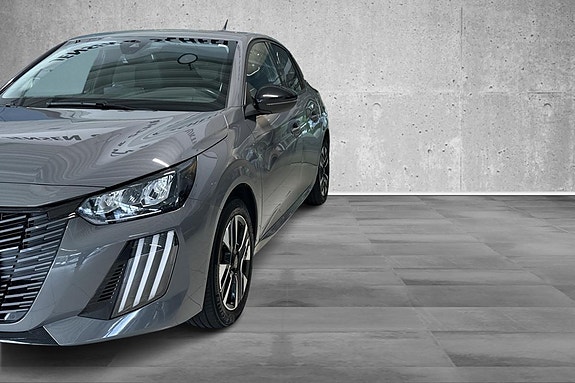 Peugeot e-208 4 of 30