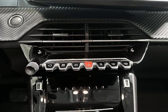Peugeot e-208 18 of 30