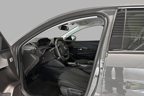 Peugeot e-208 12 of 30