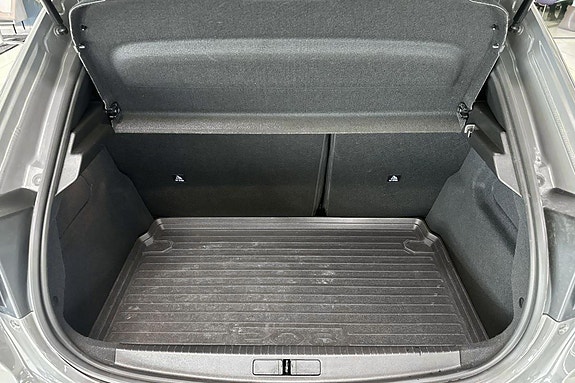 Peugeot e-208 23 of 30