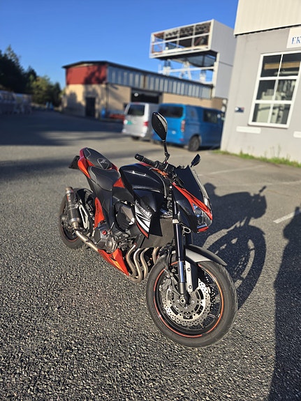 Kawasaki Z 800 6 of 16