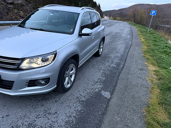 Volkswagen Tiguan 2 of 13