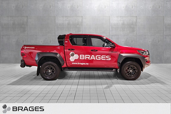 Toyota HiLux 6 of 30