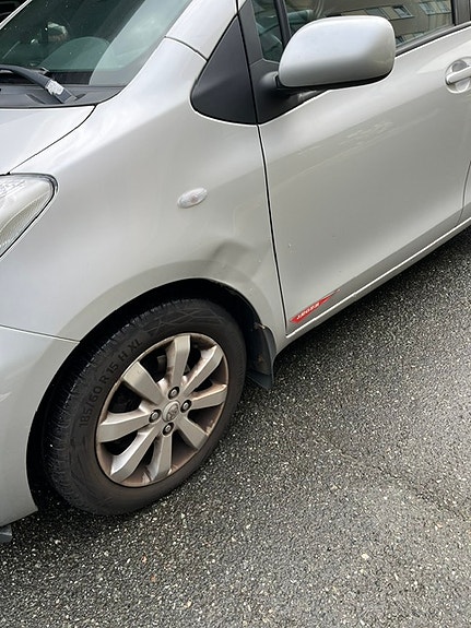 Toyota Yaris 2 of 3