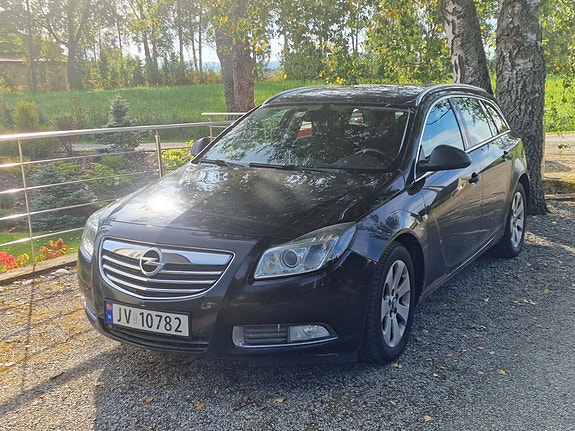Opel Insignia 2 of 19