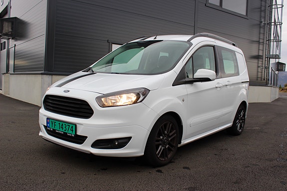 Ford Transit Courier 16 of 30