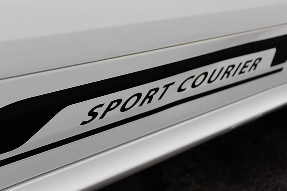 Ford Transit Courier 7 of 30