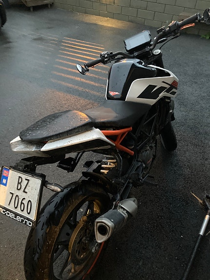 KTM 125 Duke 7 of 7