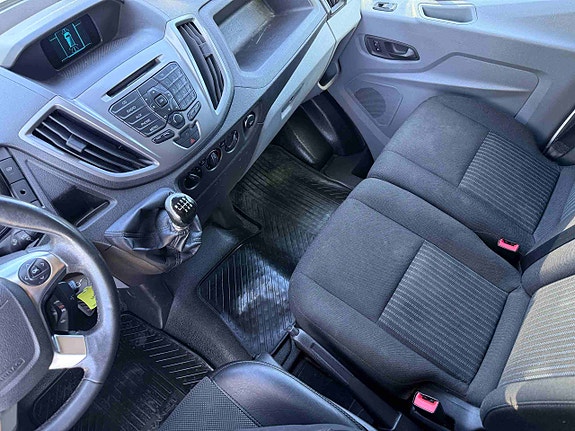 Ford Transit 15 of 30