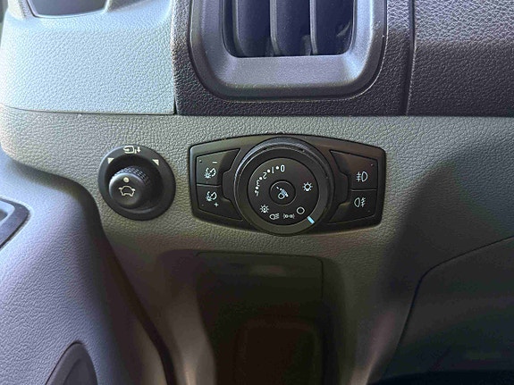 Ford Transit 23 of 30