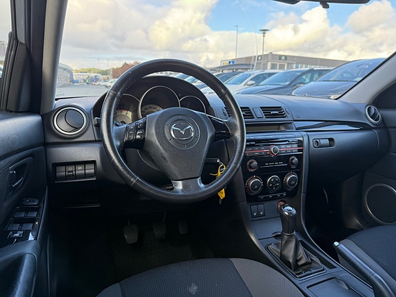 Mazda 3 11 of 21