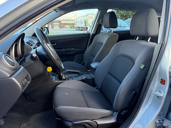 Mazda 3 10 of 21