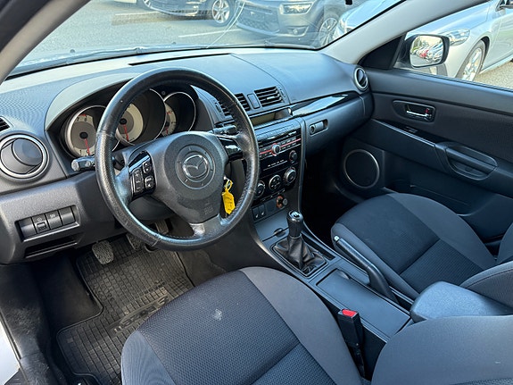 Mazda 3 9 of 21