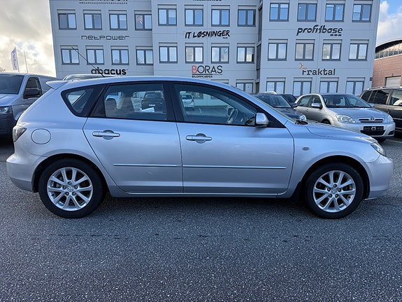 Mazda 3 4 of 21