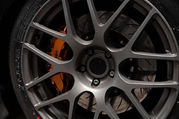 Nissan GT-R 16 of 30