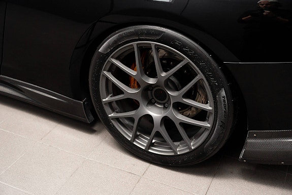 Nissan GT-R 17 of 30