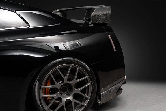 Nissan GT-R 28 of 30