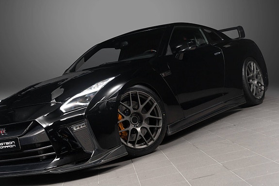 Nissan GT-R 11 of 30