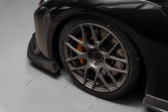 Nissan GT-R 15 of 30