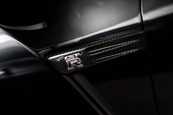 Nissan GT-R 26 of 30
