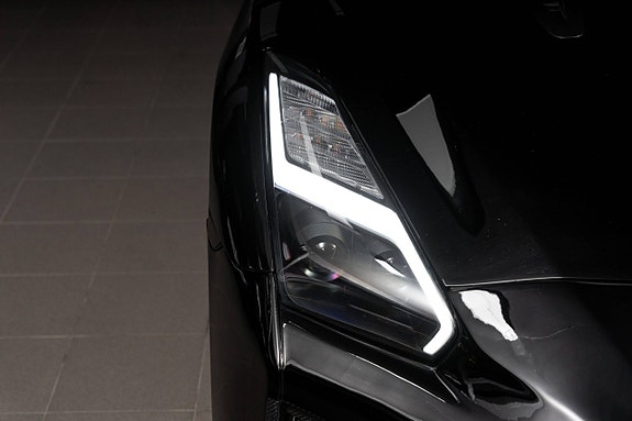 Nissan GT-R 12 of 30
