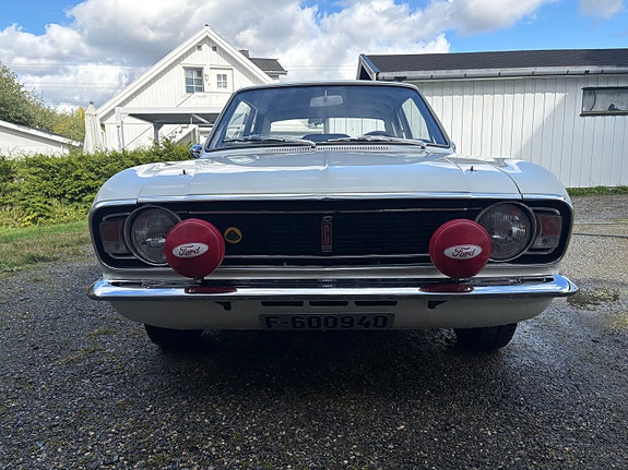Ford Cortina 6 of 16
