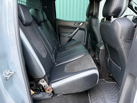 Ford Ranger Raptor 28 of 30