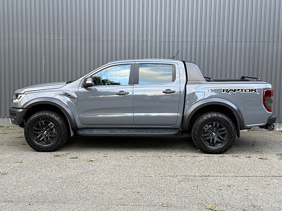 Ford Ranger Raptor 8 of 30