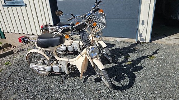 Yamaha QT 50 2 of 18