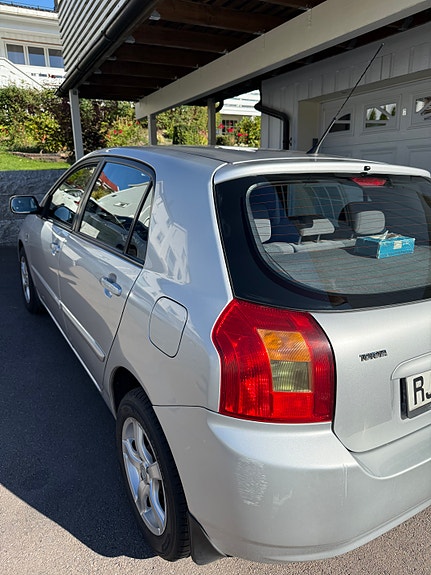 Toyota Corolla 3 of 17