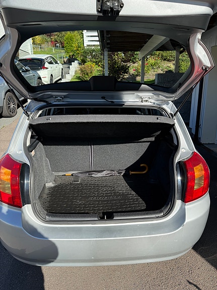 Toyota Corolla 8 of 17