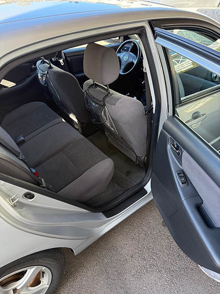 Toyota Corolla 12 of 17