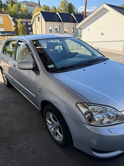 Toyota Corolla 7 of 17